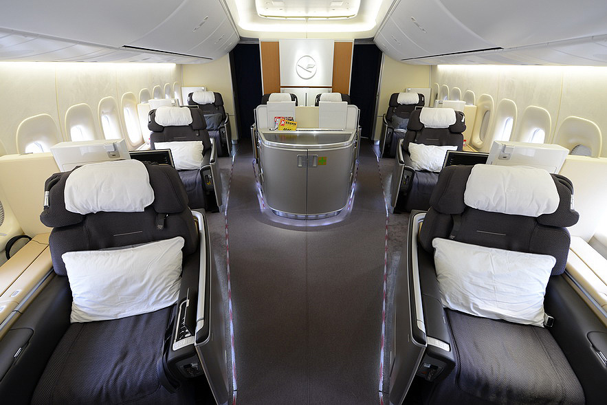 Lufthansa B747-8 Intercontinental First Class