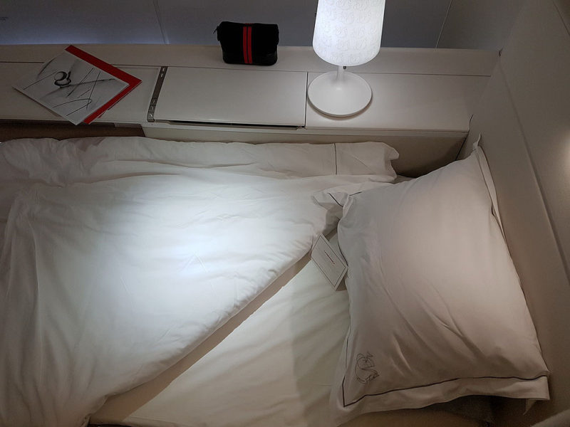 Air France La Premiere First Class bedding